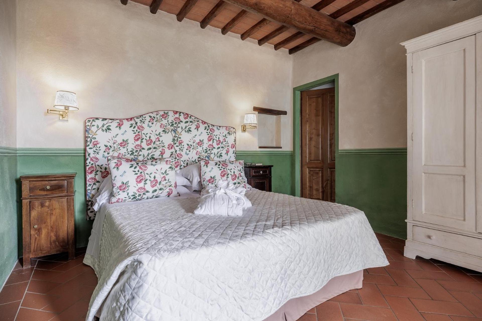 Borgo Vescine 5* Radda in Chianti